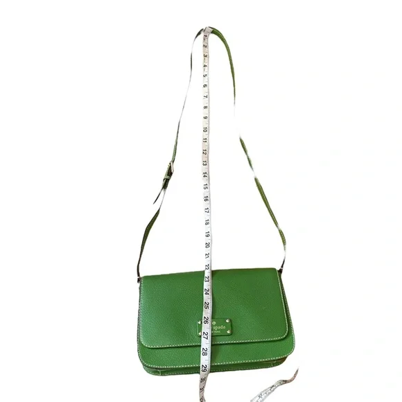 Kate Spade Wellesley Flynn Crossbody Bag Lime Green Leather Purse Dark Academia - Picture 9 of 13